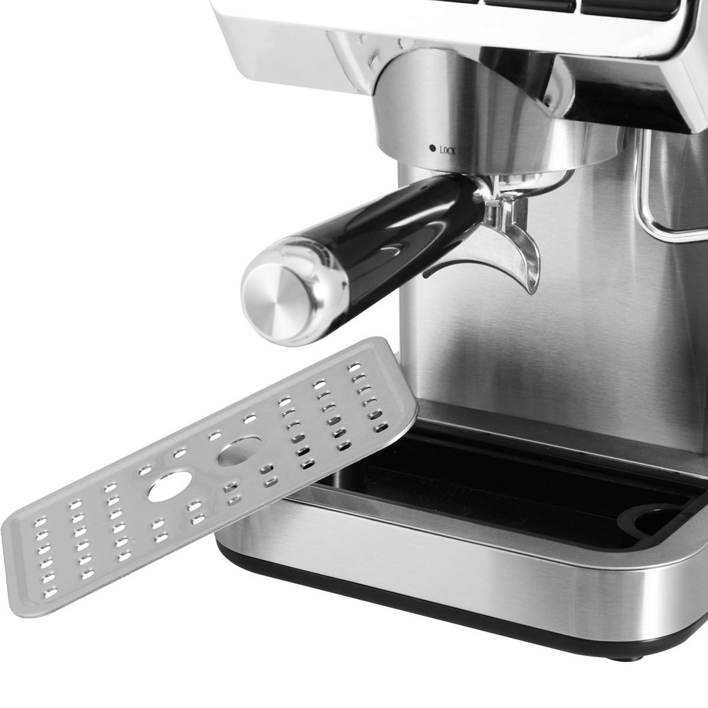 Devanti 20 Bar Coffee Machine with brew spout and removable drip tray for perfect espresso shots.